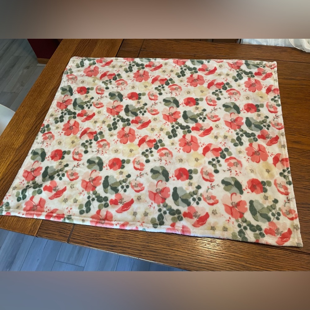 Baby Starters Coral and Green Floral Accent Mat